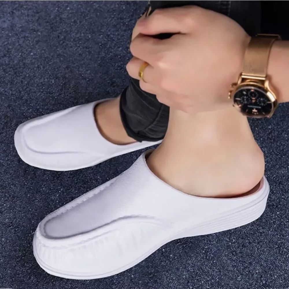 BRAND NEW MARTHA STEWART TGARDEN SLIP-ON RESISTANT CLOGS